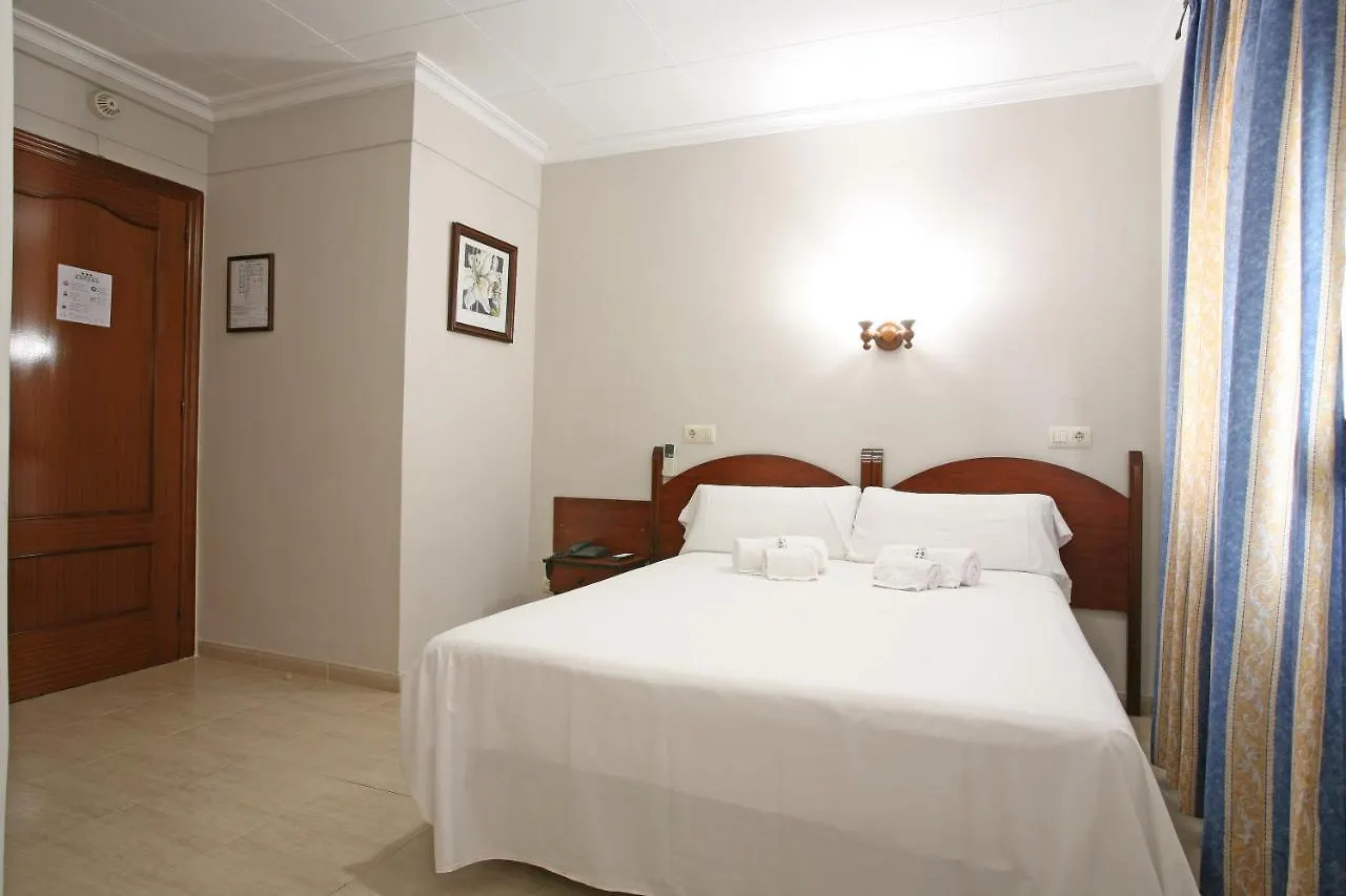 ***  Hotel Canadá Tarragona España